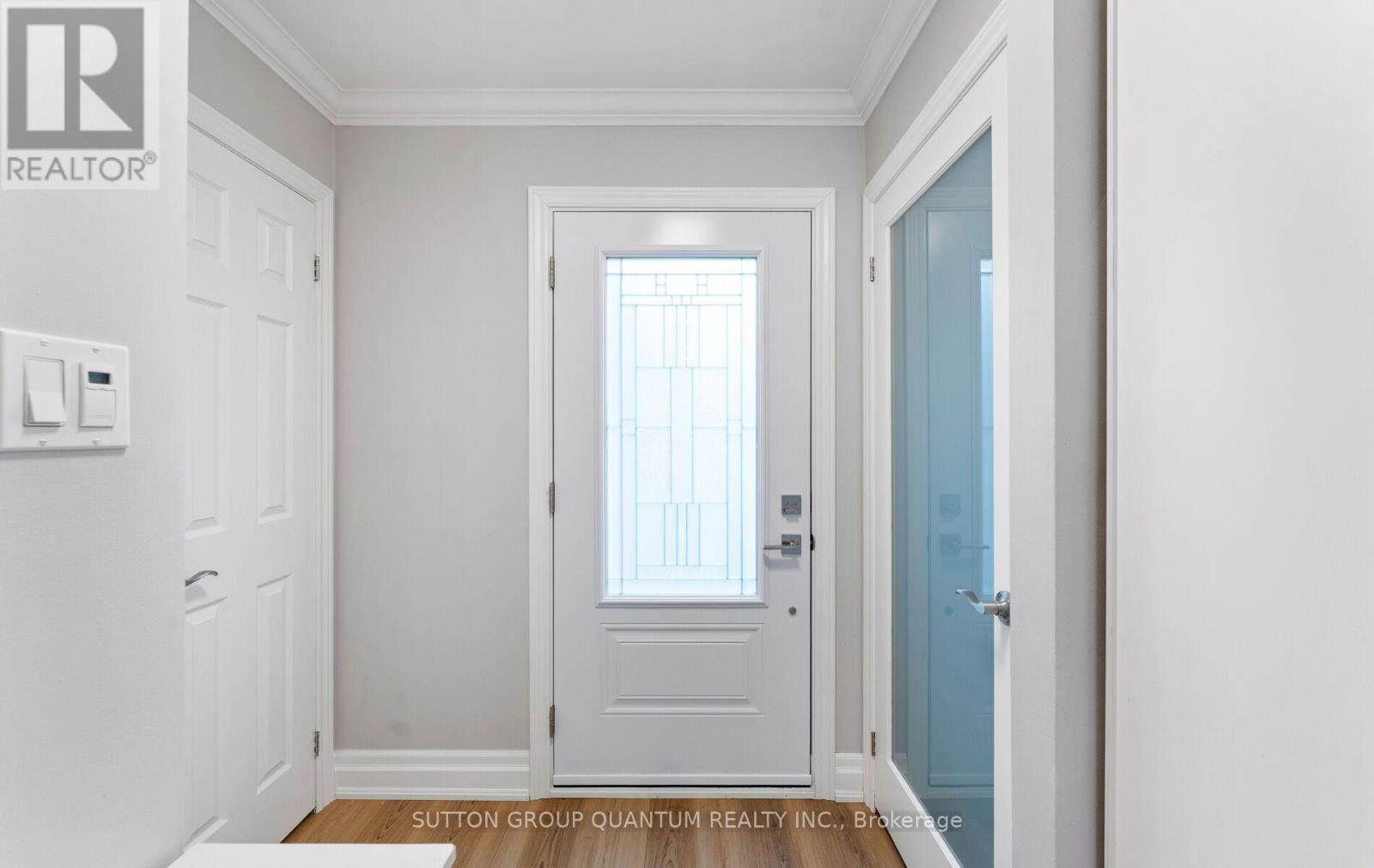 Row / Townhouse for Sale in 3329 BOBWHITE MEWS|Mississauga (Lisgar), Ontario L5N6E8 4