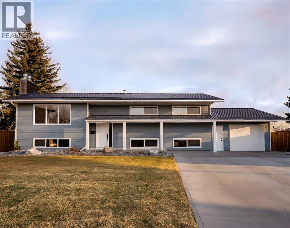 86 Carleton Place W, Lethbridge, Alberta T1K3X6