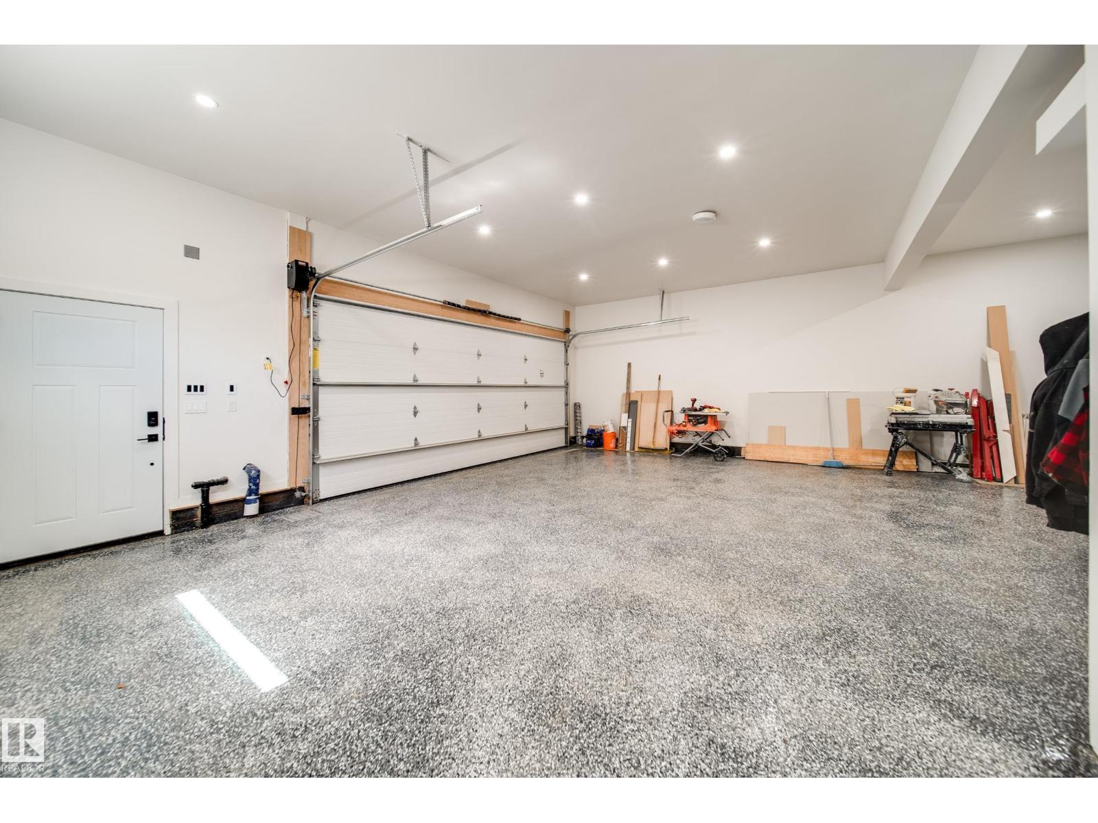 埃德蒙顿Highlands现代农舍风豪宅|5卧6卫河景独立屋 - 63