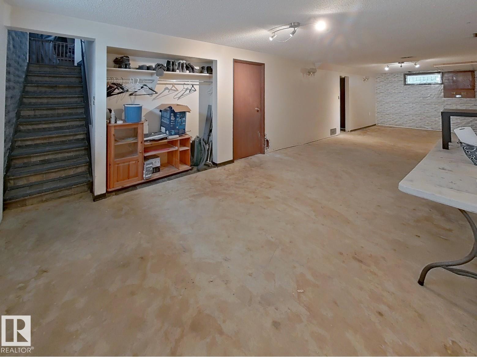 埃德蒙顿 Belmont 社区 4卧3卫独栋平房 带车库与工作室 - 30