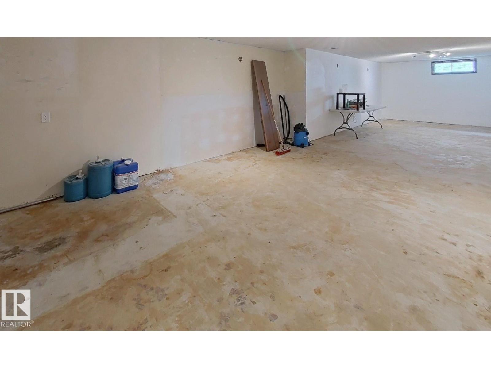 埃德蒙顿 Belmont 社区 4卧3卫独栋平房 带车库与工作室 - 36