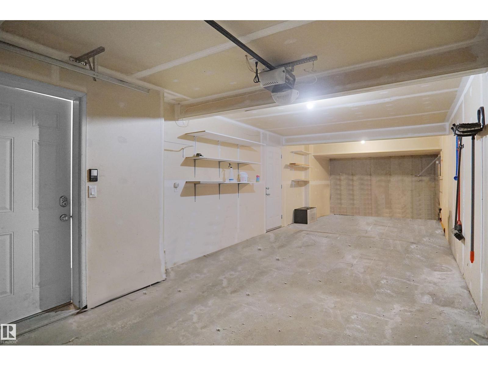 埃德蒙顿Tamarack社区2卧3卫全新装修联排别墅 - 39