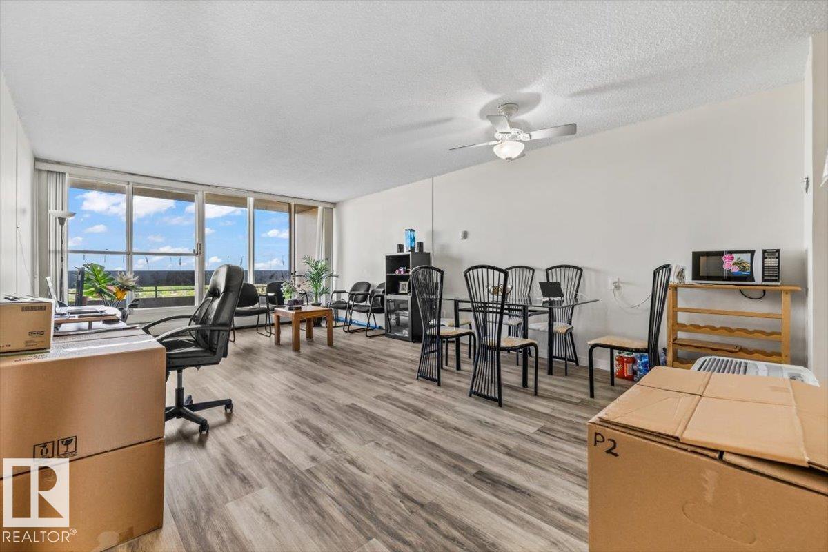 埃德蒙顿West Meadowlark Park|1卧1卫明亮公寓|12.5万 - 12