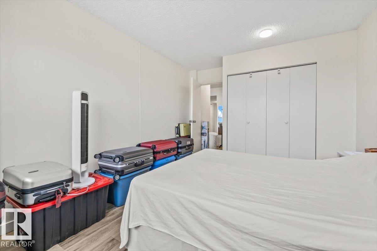 埃德蒙顿West Meadowlark Park|1卧1卫明亮公寓|12.5万 - 15