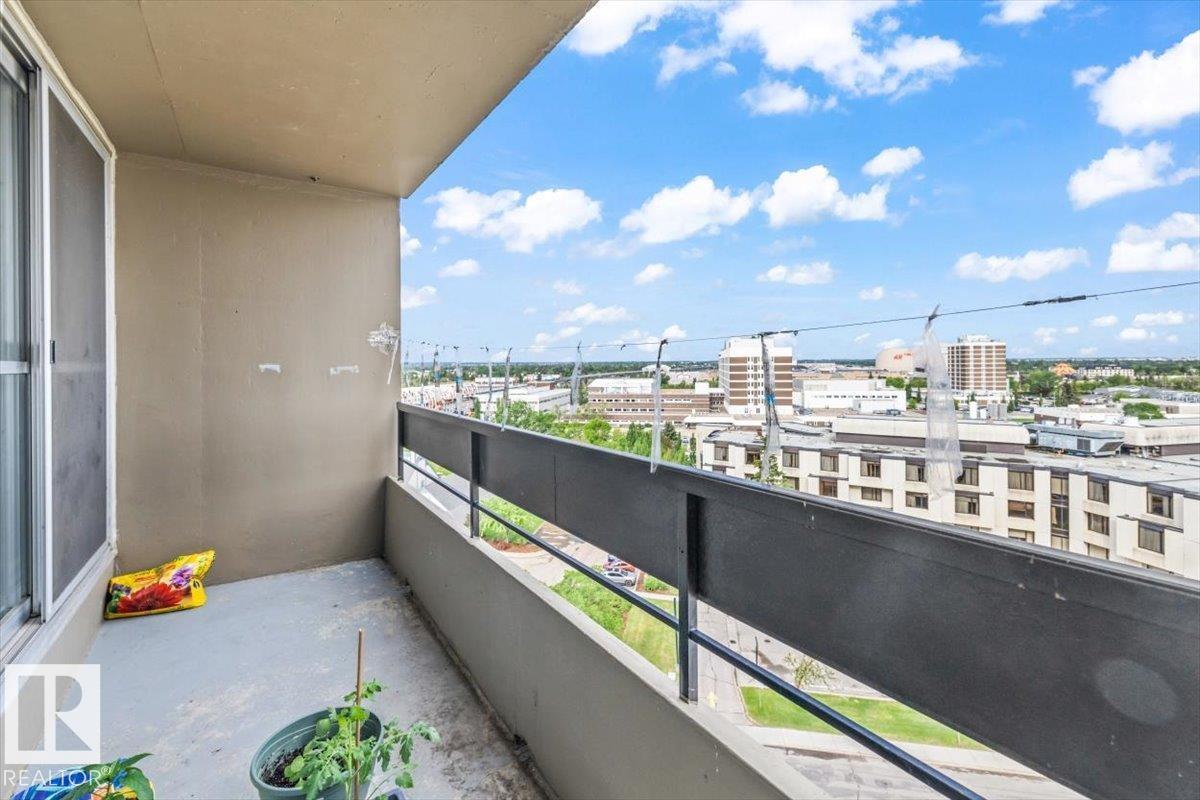 埃德蒙顿West Meadowlark Park|1卧1卫明亮公寓|12.5万 - 18