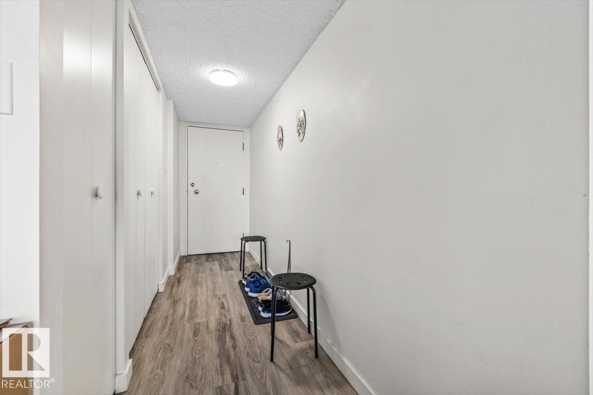 埃德蒙顿West Meadowlark Park|1卧1卫明亮公寓|12.5万 - 2