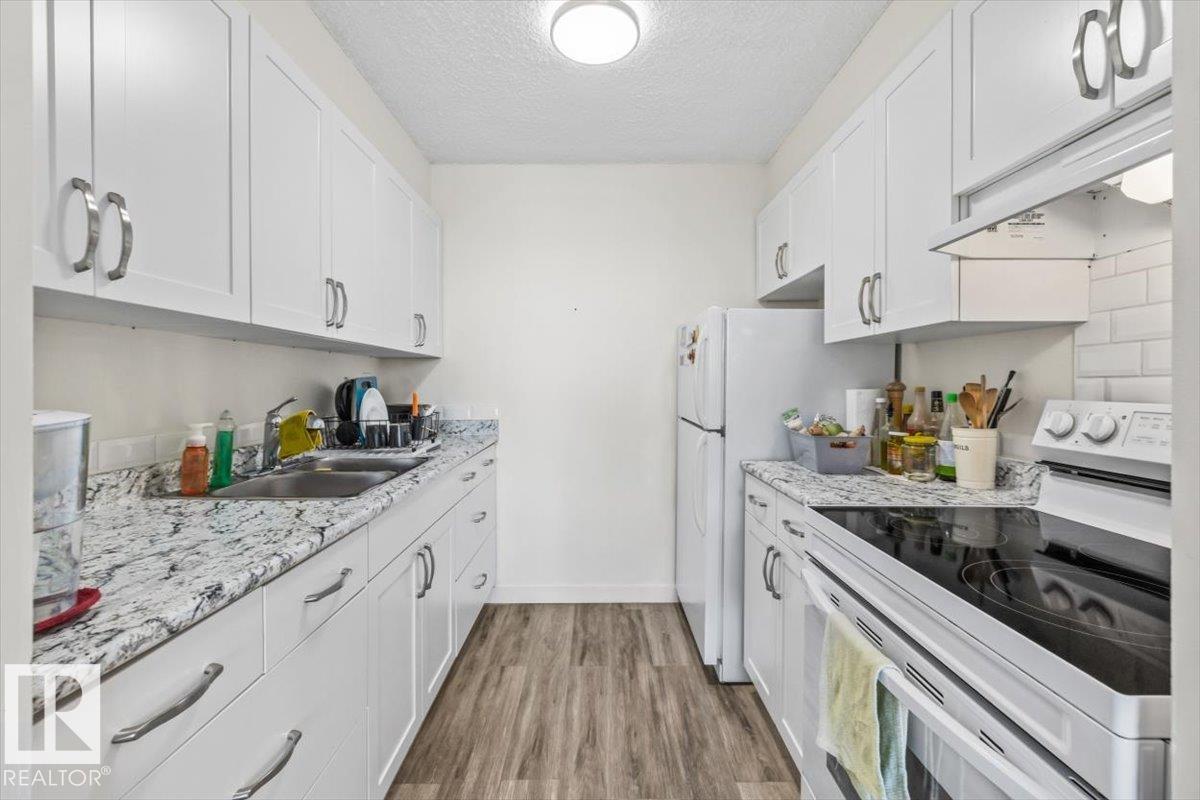 埃德蒙顿West Meadowlark Park|1卧1卫明亮公寓|12.5万 - 3