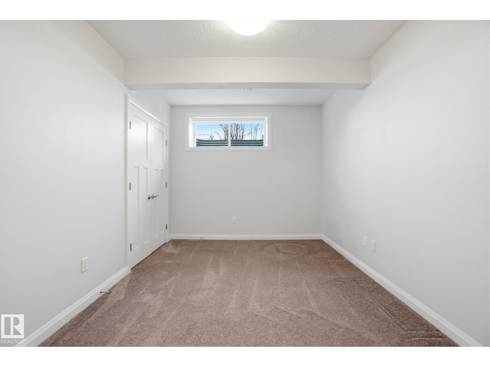 埃德蒙顿Secord社区|4卧4卫湖景独栋别墅|全装修地下室+双车库 - 39