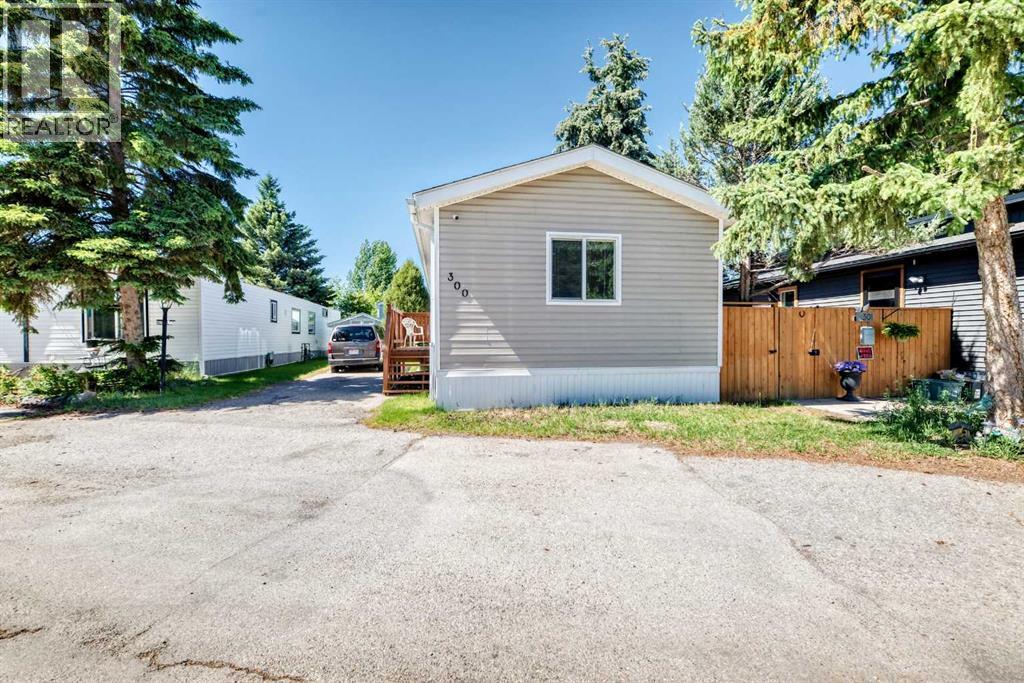 Mobile Home for Sale in 300, 3223 83 Street NW|Calgary, Alberta T3B5N7 2