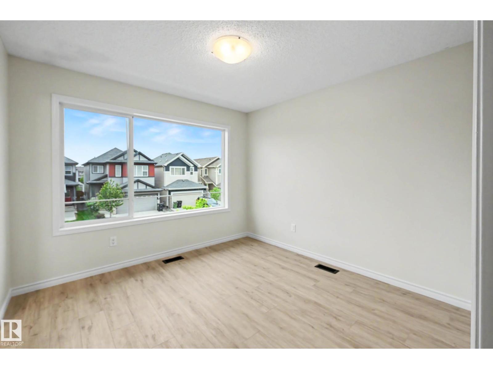 埃德蒙顿McConachie社区|3卧4卫独立屋|2020年建近1500尺 - 15