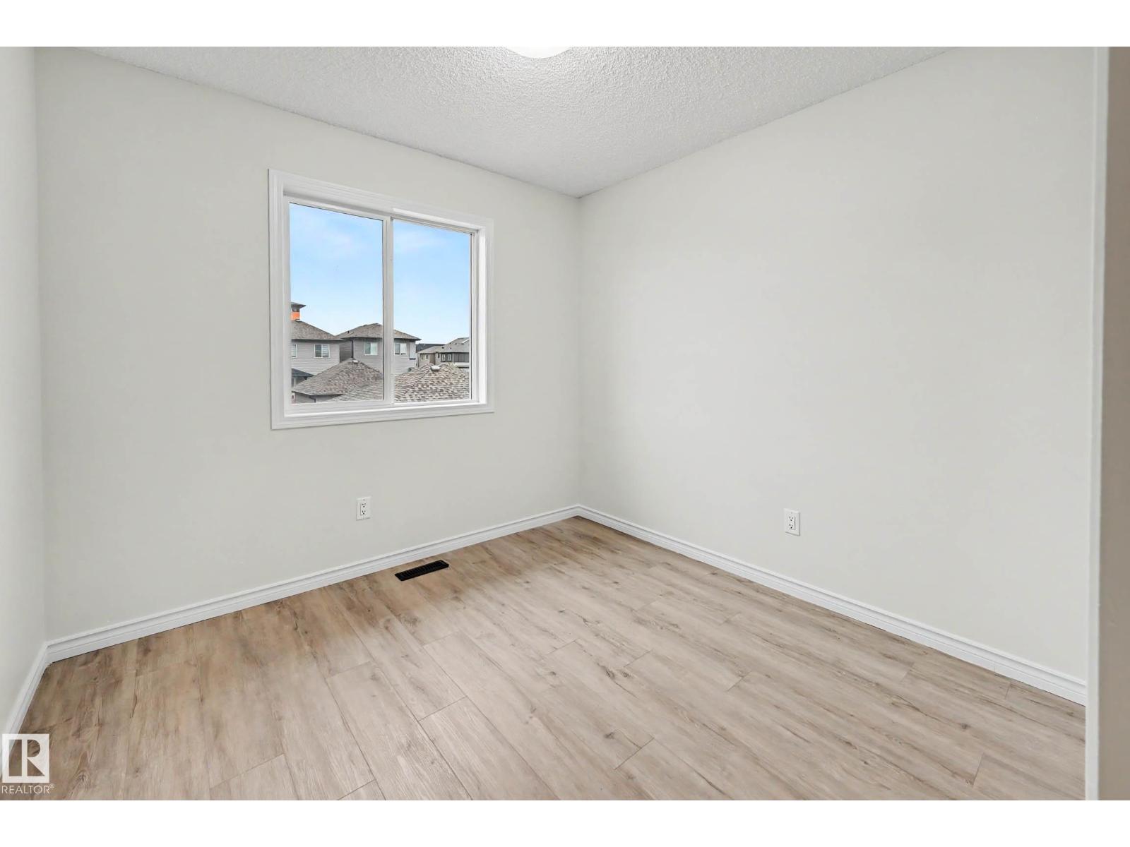埃德蒙顿McConachie社区|3卧4卫独立屋|2020年建近1500尺 - 20