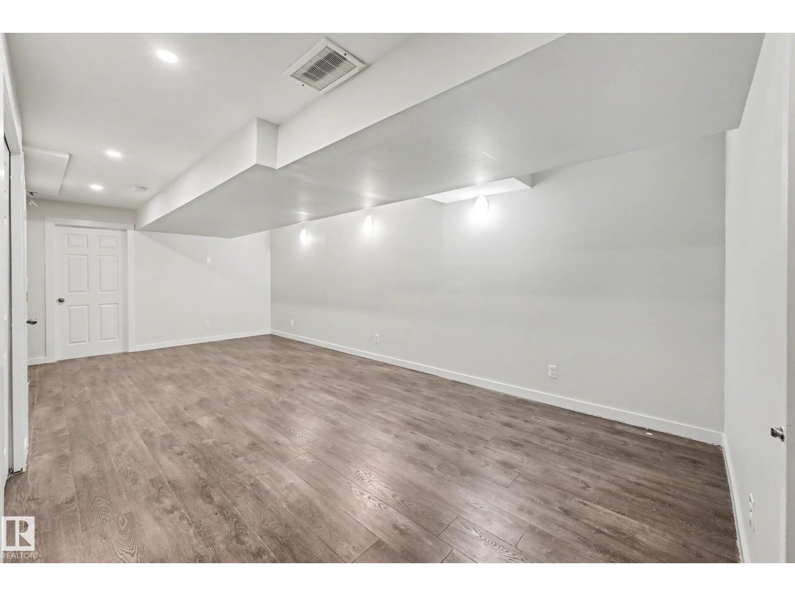 埃德蒙顿McConachie社区|3卧4卫独立屋|2020年建近1500尺 - 24