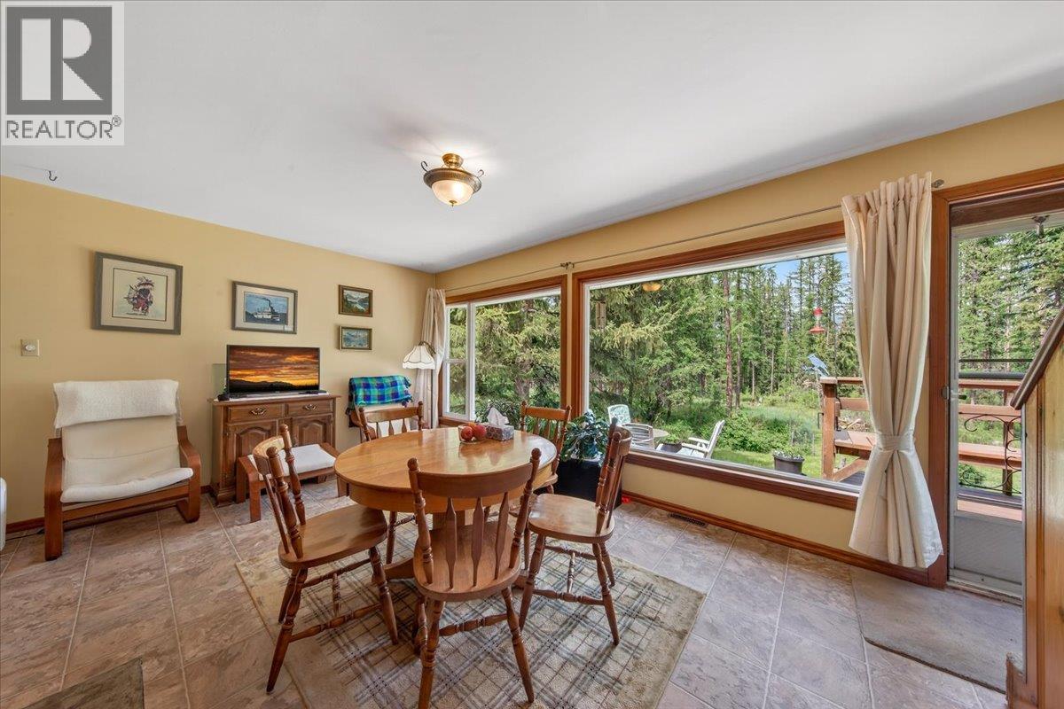For sale: 8807 Highway 95A, Kimberley, British Columbia V1A3M6