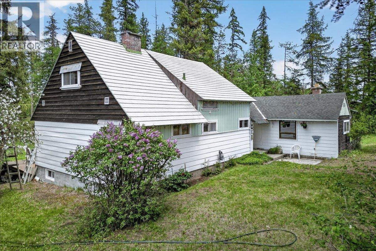 ■　hee です！！ For sale: 8807 Highway 95A, Kimberley, British Columbia V1A3M6
