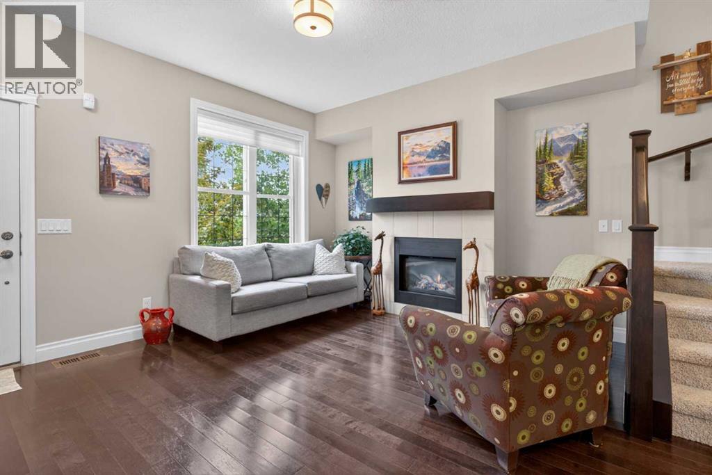 Row / Townhouse for Sale in 340 Quarry Park Boulevard SE|Calgary, Alberta T2C5L4 3