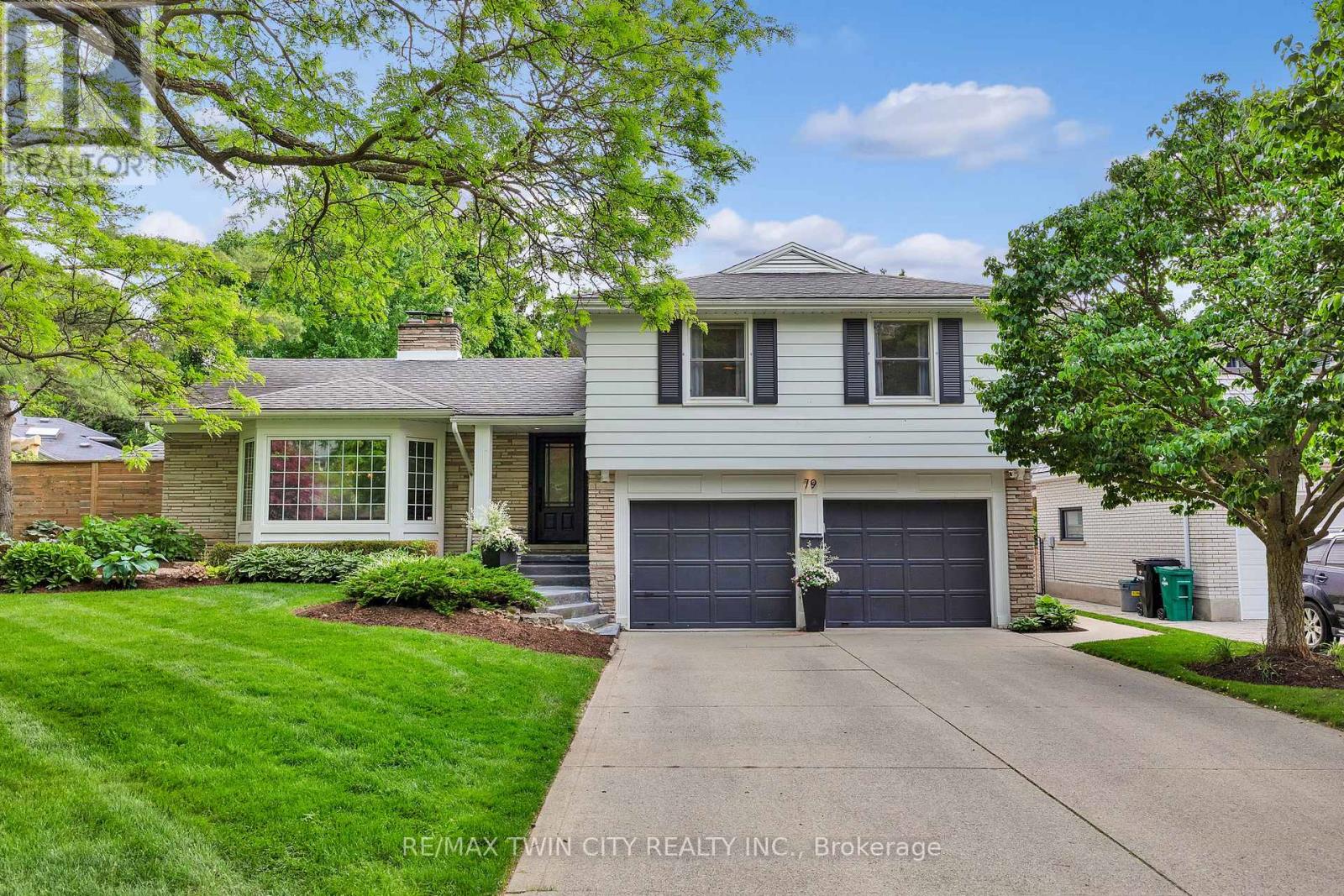 79 SOMERSET CRESCENT, Waterloo, Ontario N2L1N1