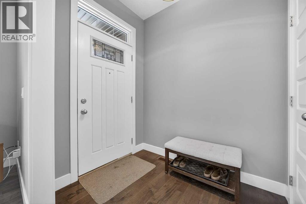 Row / Townhouse for Sale in 1, 129 12 Avenue NW|Calgary, Alberta T2M0C4 4