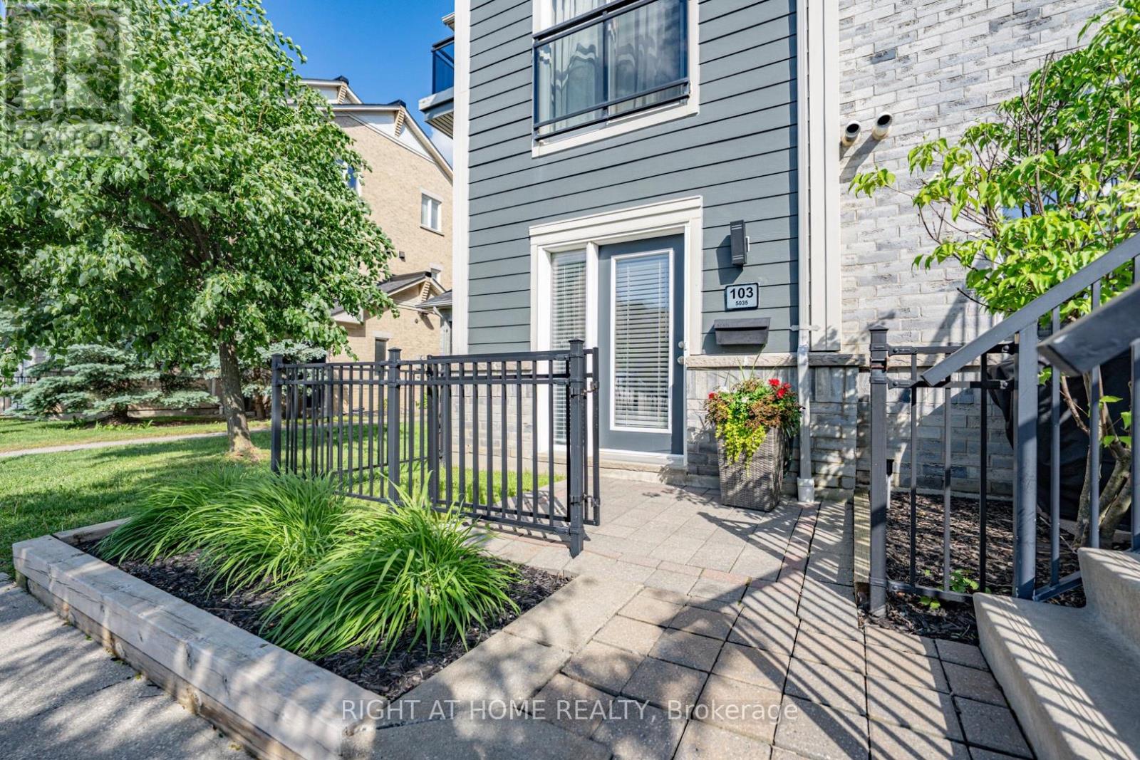 Row / Townhouse for Sale in 103 - 5035 OSCAR PETERSON BOULEVARD|Mississauga (Churchill Meadows), Ontario L5M0P4 3