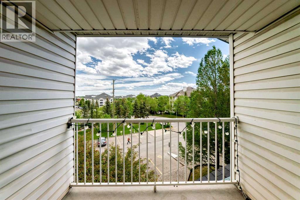 Apartment for Sale in 307, 7 Somervale View SW|Calgary, Alberta T2Y4A9 4