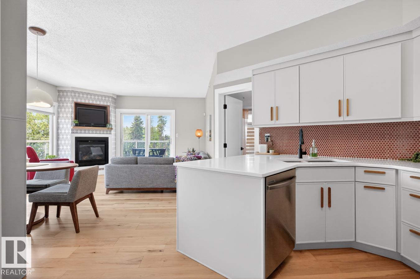 埃德蒙顿 Garneau 社区|3卧2卫现代精装公寓|Whyte Avenue 核心地段 - 5