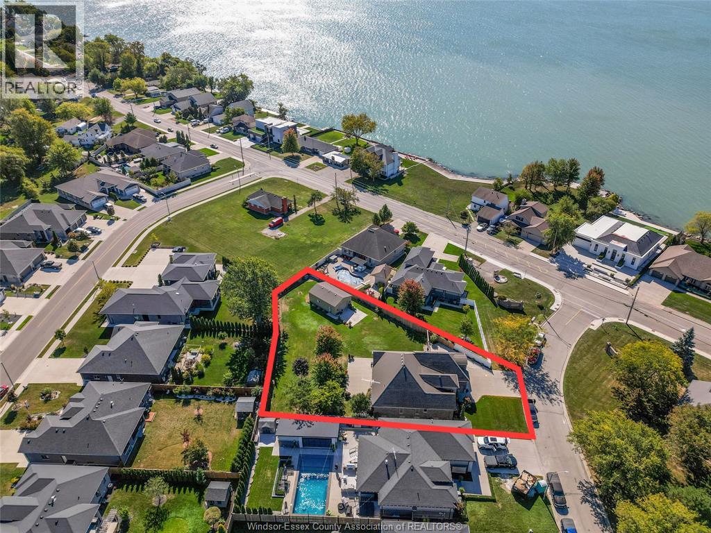 For sale: 2 MALIBU DRIVE, Leamington, Ontario N8H5G4 - 26013739