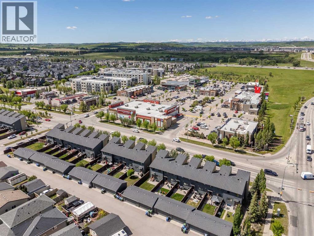 Row / Townhouse for Sale in 140 Walden Gate SE|Calgary, Alberta T2X0P3 4