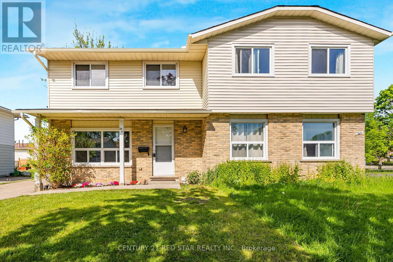26A HELENE CRESCENT, Waterloo, Ontario N2L5E5