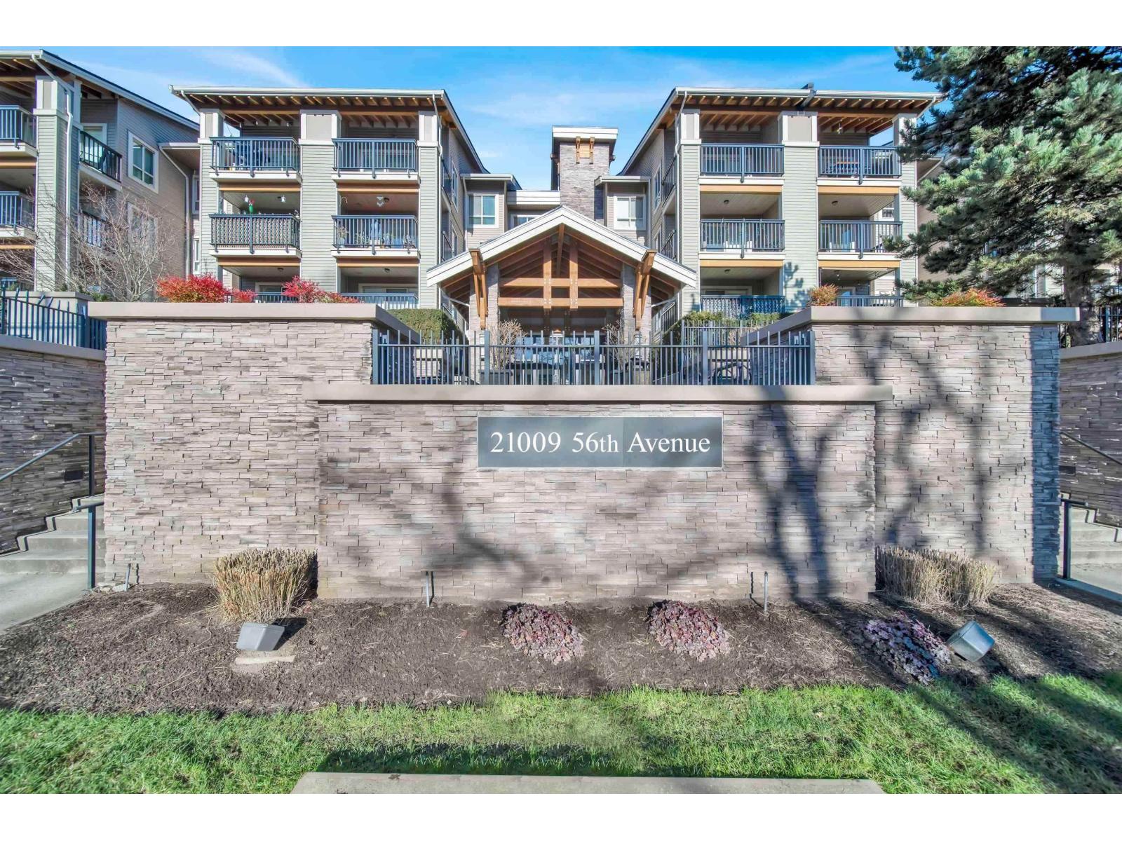 324 21009 56 AVENUE, Langley, British Columbia V3A0C9