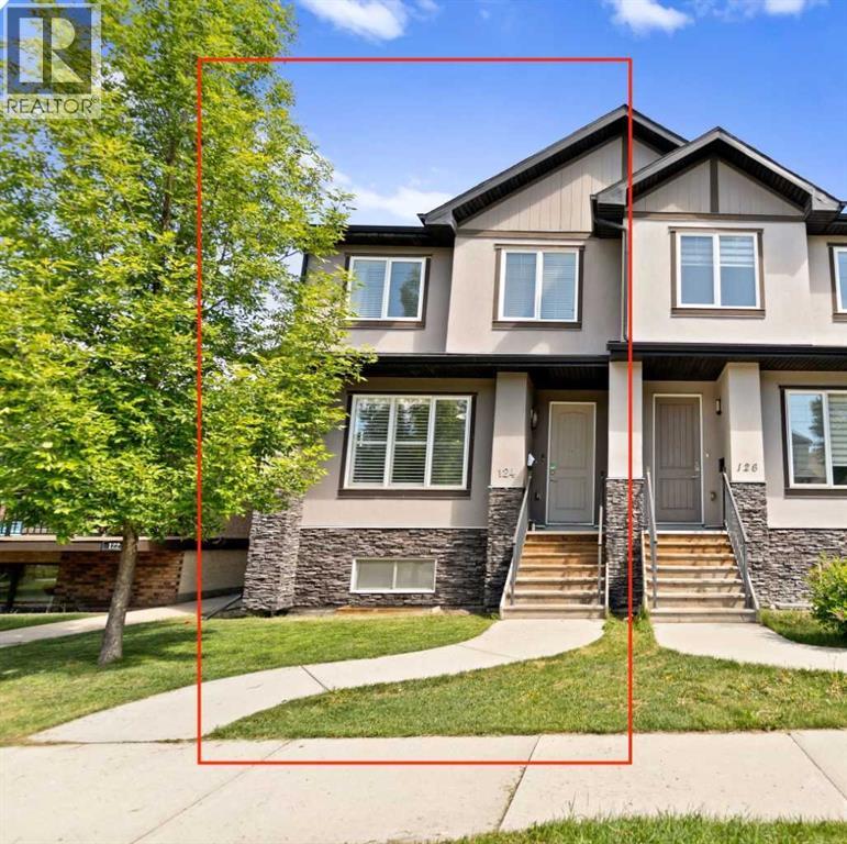 Duplex for Sale in 124 25 Avenue NE|Calgary, Alberta T2X1X8