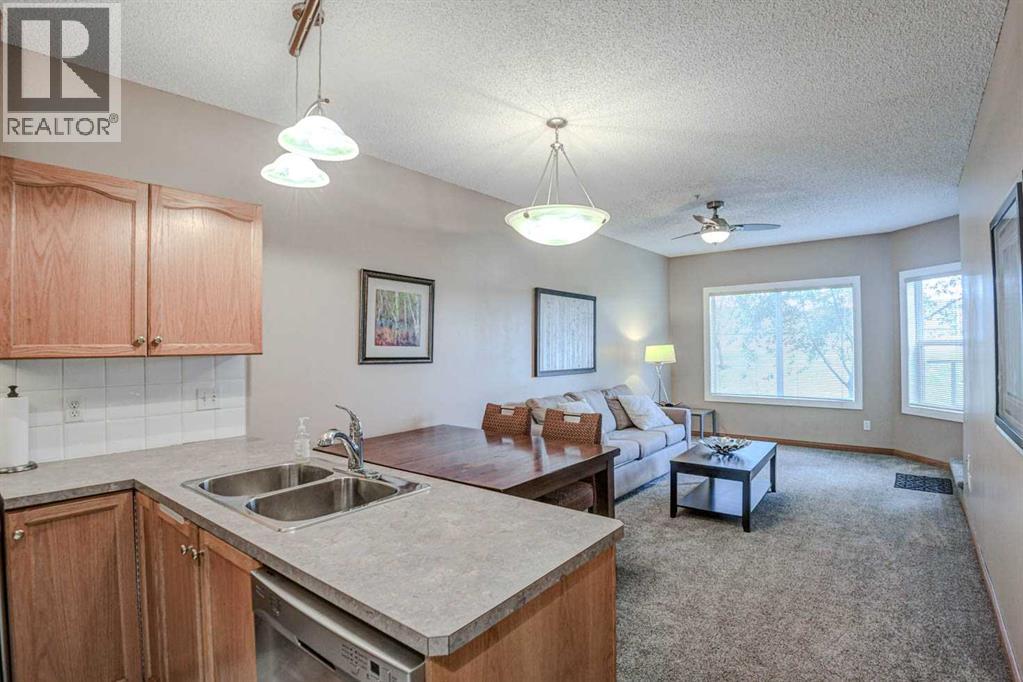 Apartment for Sale in 114, 1920 14 Avenue NE|Calgary, Alberta T2E8V4 4