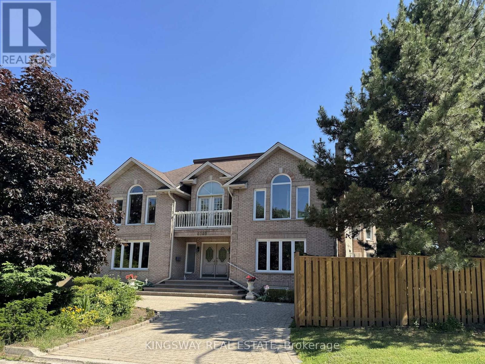 4040 LOOKOUT COURT