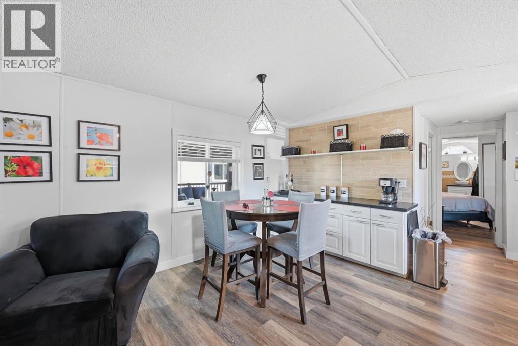 Mobile Home for Sale in 342 Burroughs Circle NE|Calgary, Alberta T1Y6K3 2