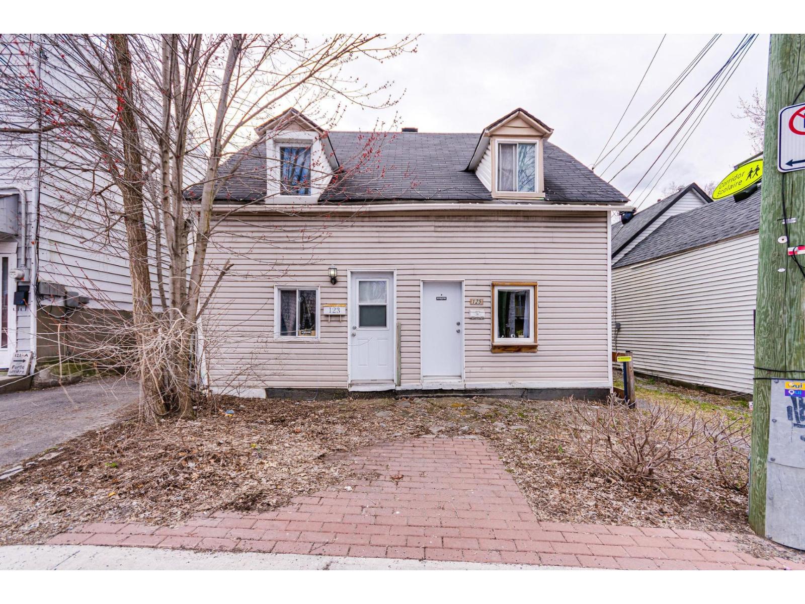 125 Rue Leduc, Gatineau (Hull), Quebec J8X3A8