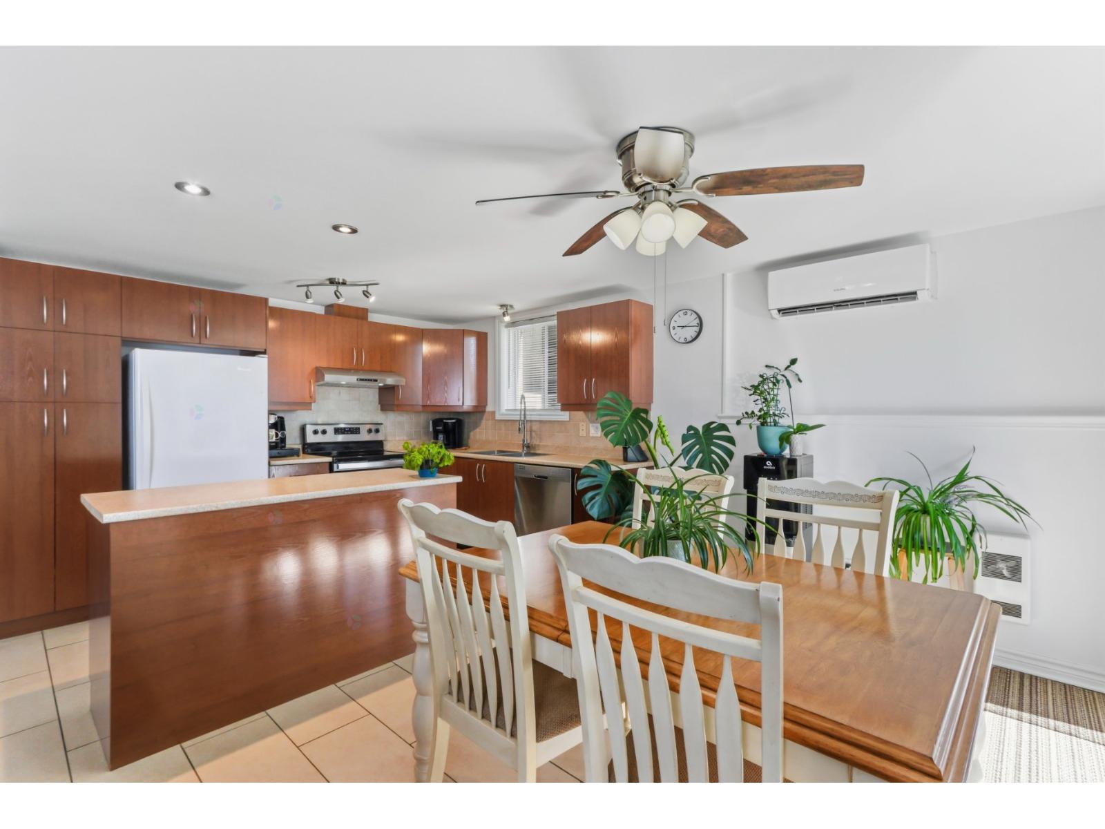 1081 Rue St-Joseph, #2, Mercier, Quebec J6R2L8