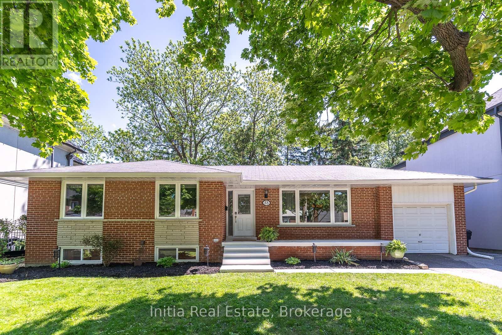 53 BURROWS AVENUE