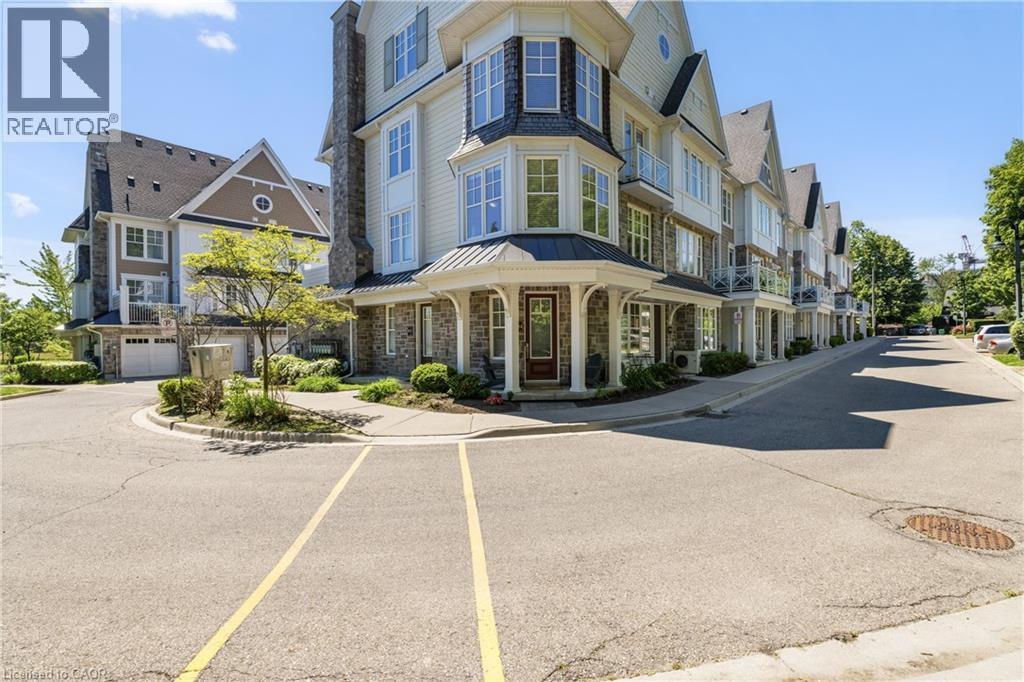 Row / Townhouse for Sale in 1011 DETA Road Unit# 904|Mississauga, Ontario L5E0A2 4