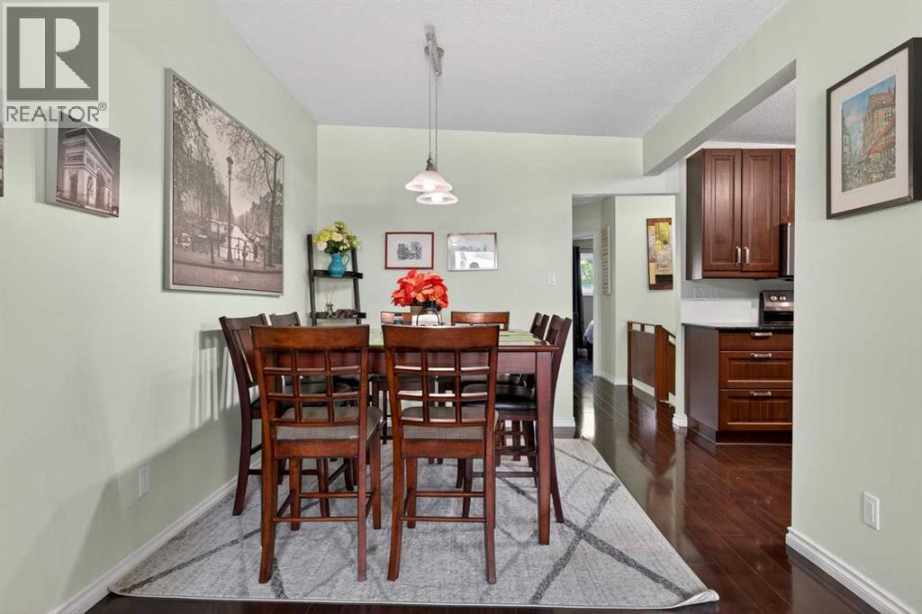 Duplex for Sale in 2621 11 Avenue SE|Calgary, Alberta T2A0E4 5