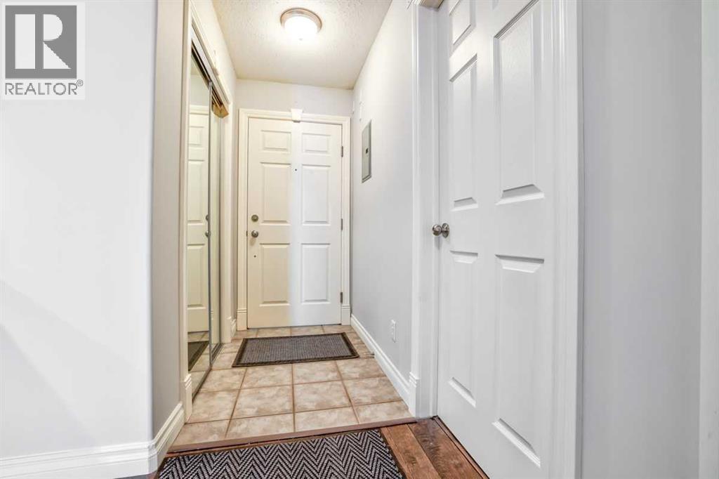 Apartment for Sale in 213, 1631 28 Avenue SW|Calgary, Alberta T2T1J5 4