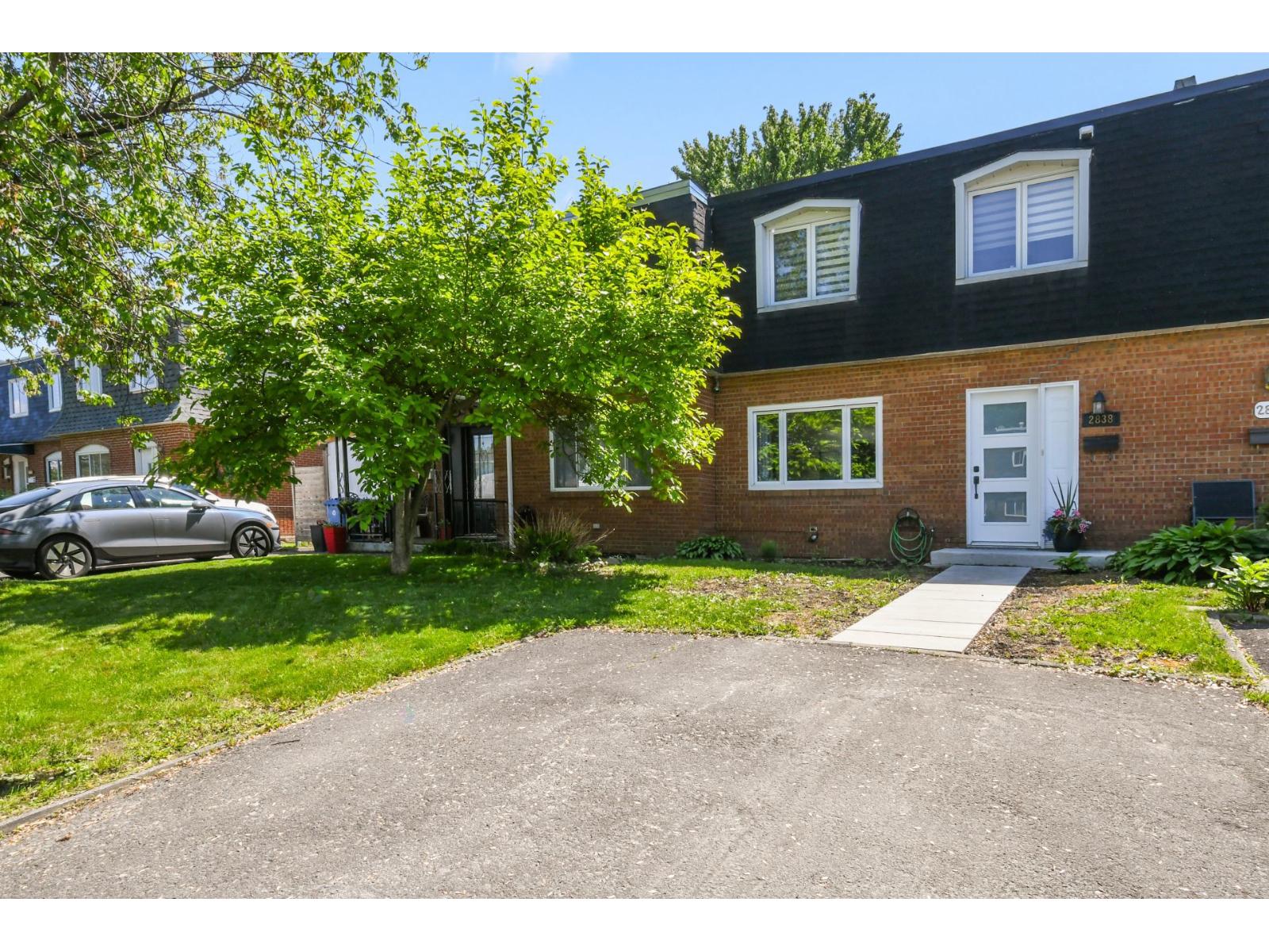 2838 Rue Dionne, Longueuil (Le Vieux-Longueuil), Quebec J4L3V3