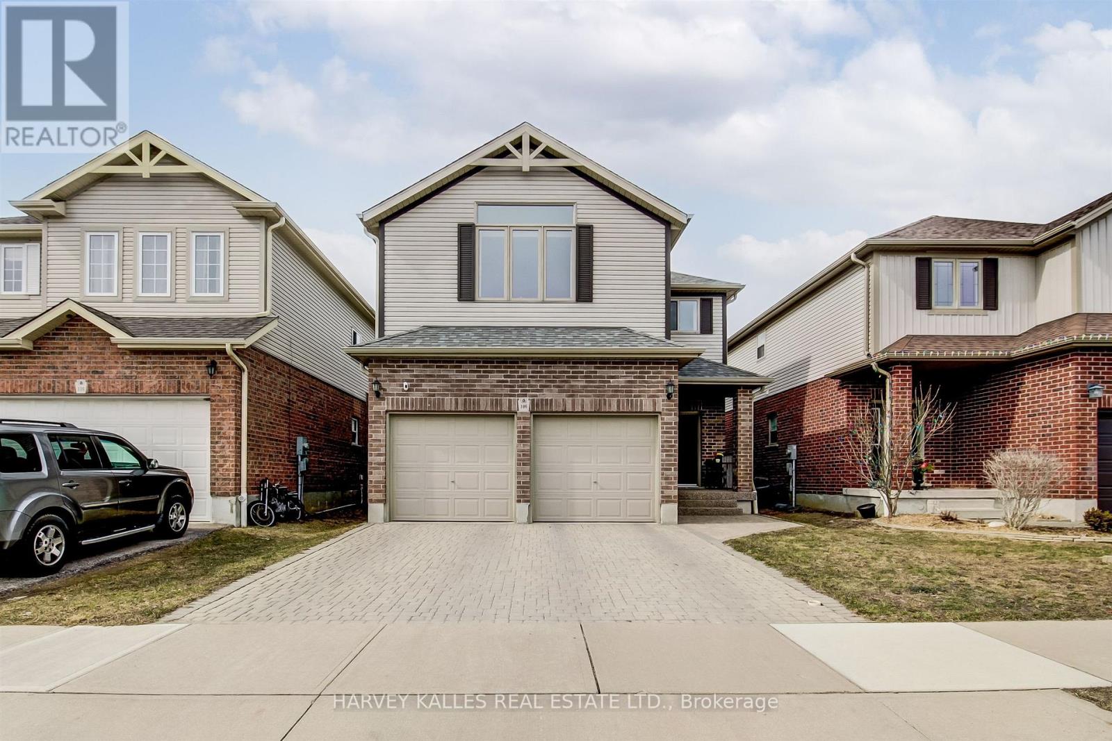 106 EDEN OAK TRAIL