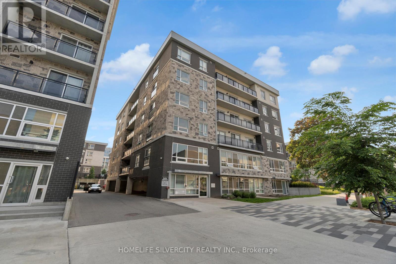 A405 - 275 LARCH STREET, Waterloo, Ontario N2L0J1