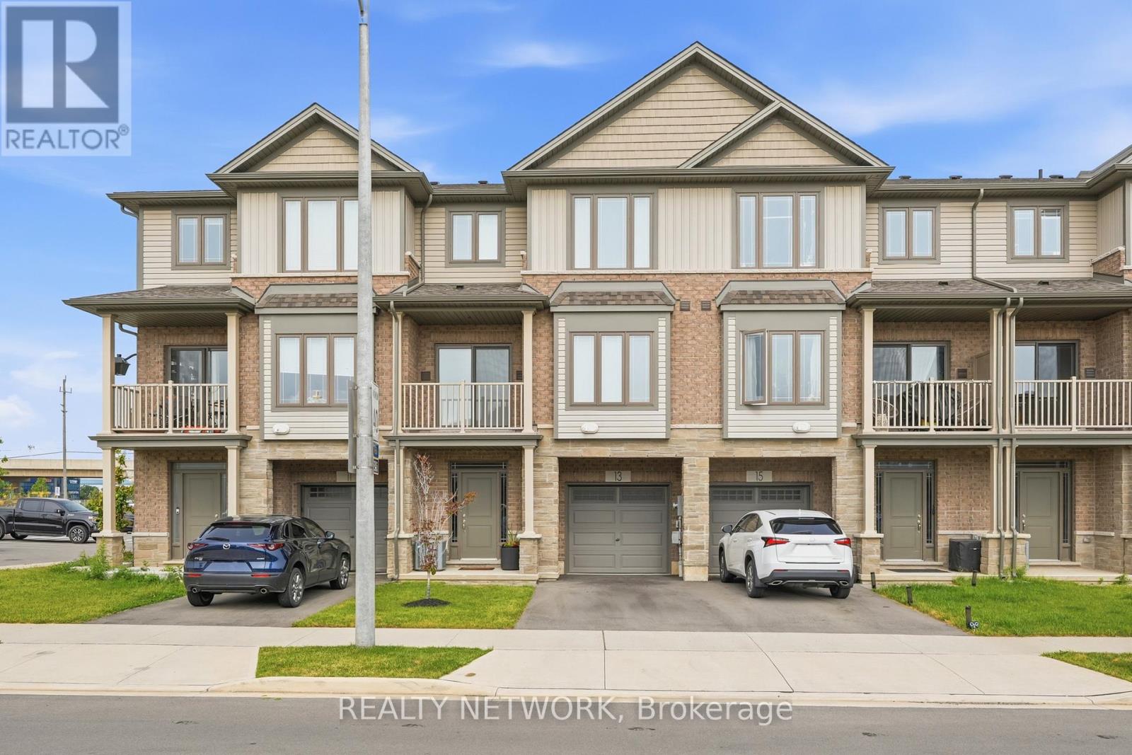 13 RACHEL DRIVE, Hamilton (Winona Park), Ontario L8E0K6