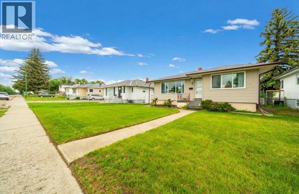 343 10 Street SW, Medicine Hat, Alberta T1A4R6