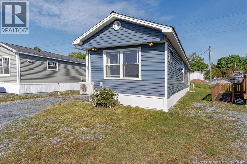 32 Violet Street, Saint John, New Brunswick E2M5M3