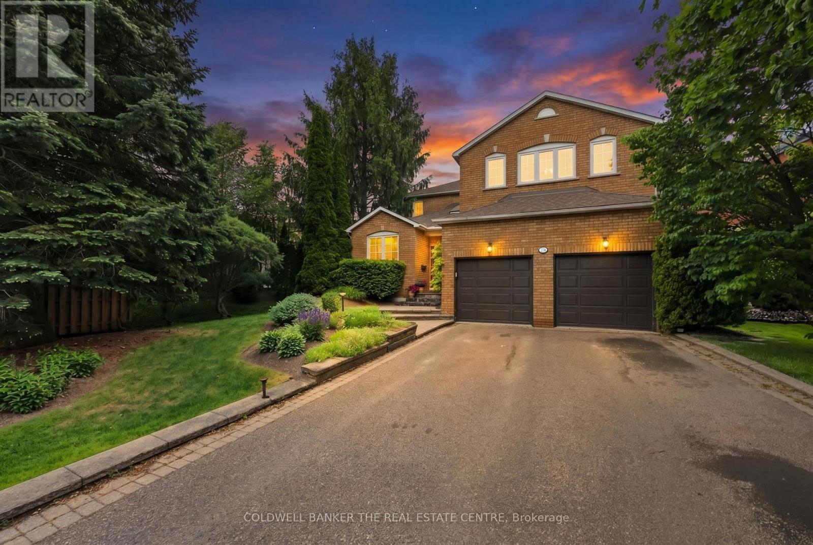 274 KIRBY CRESCENT