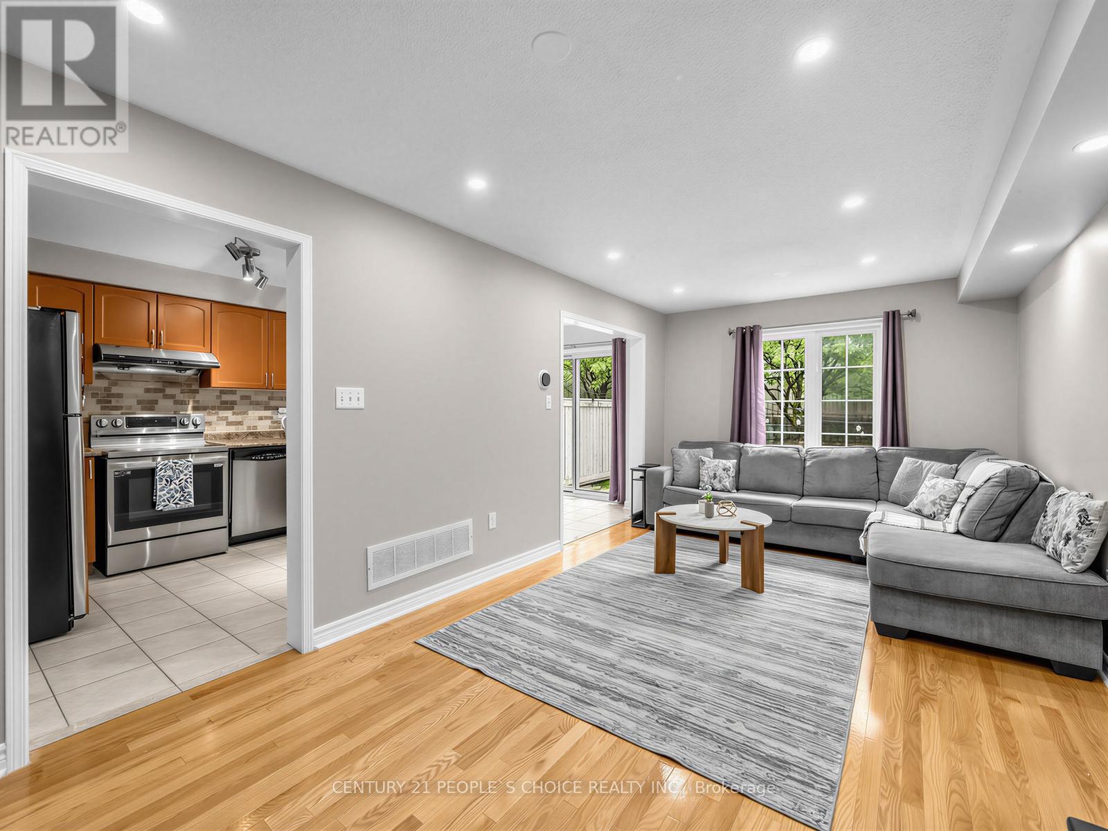 Row / Townhouse for Sale in 62 - 6035 BIDWELL TRAIL|Mississauga (East Credit), Ontario L5V3C9 4
