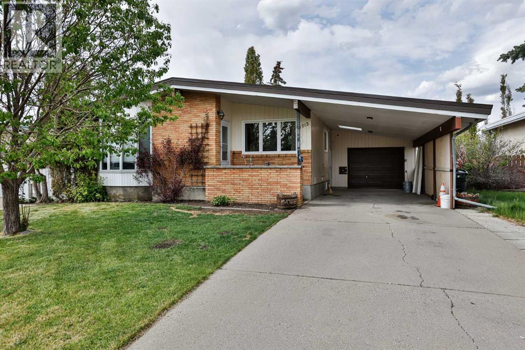 1713 14 Avenue N, Lethbridge, Alberta T1H1V7