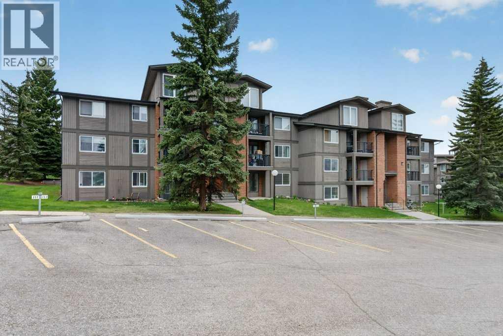 Apartment for Sale in 113, 6400 Coach Hill Road SW|Calgary, Alberta T3H1B8 3