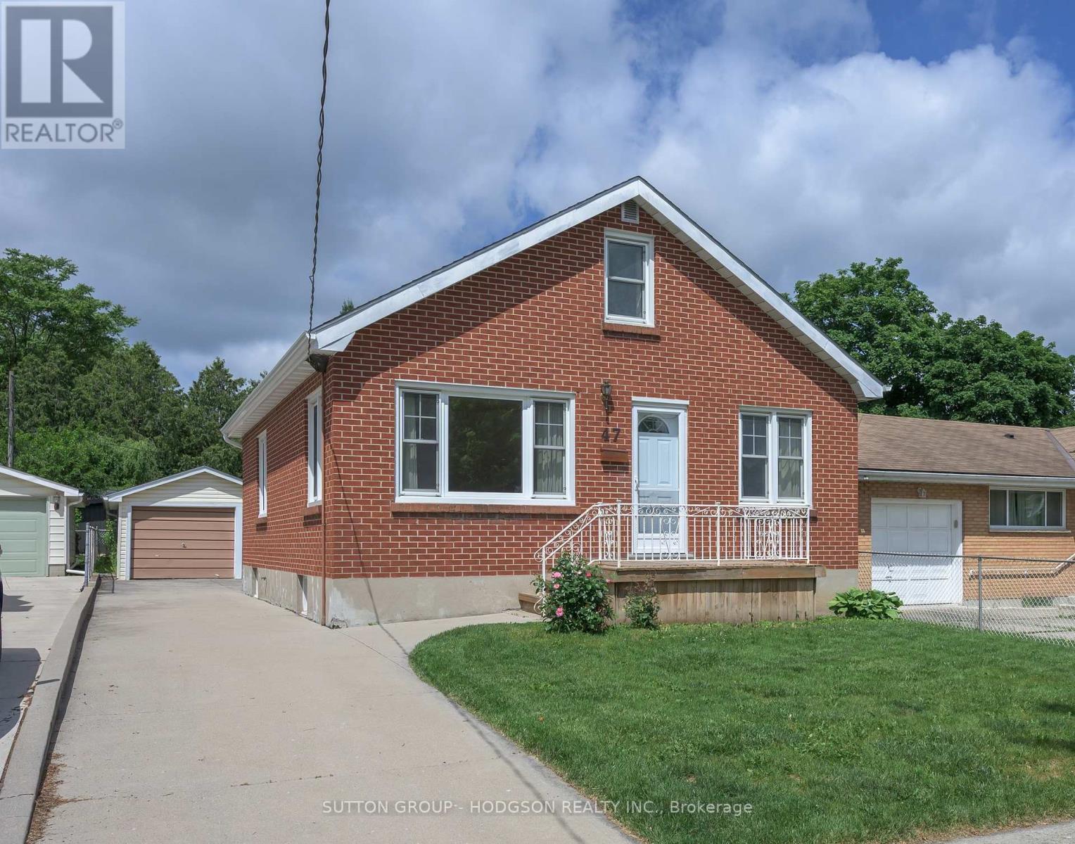 47 MACKAY AVENUE, London South (South E), Ontario N6J2V2