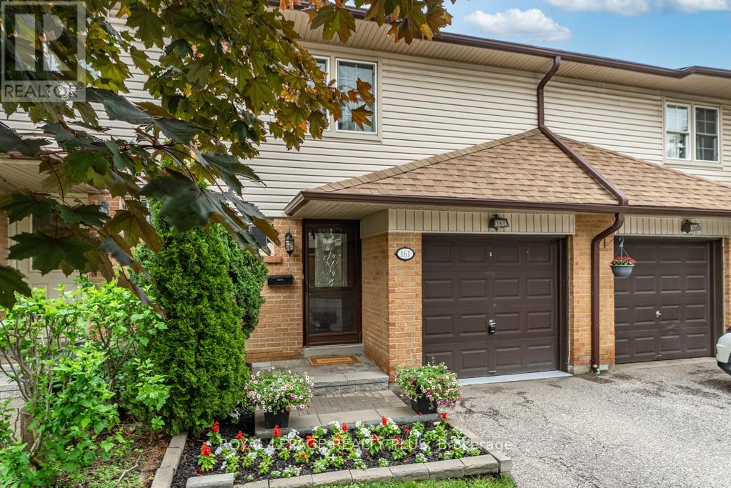 Row / Townhouse for Sale in 161 - 2120 RATHBURN ROAD E|Mississauga (Rathwood), Ontario L4W2S8